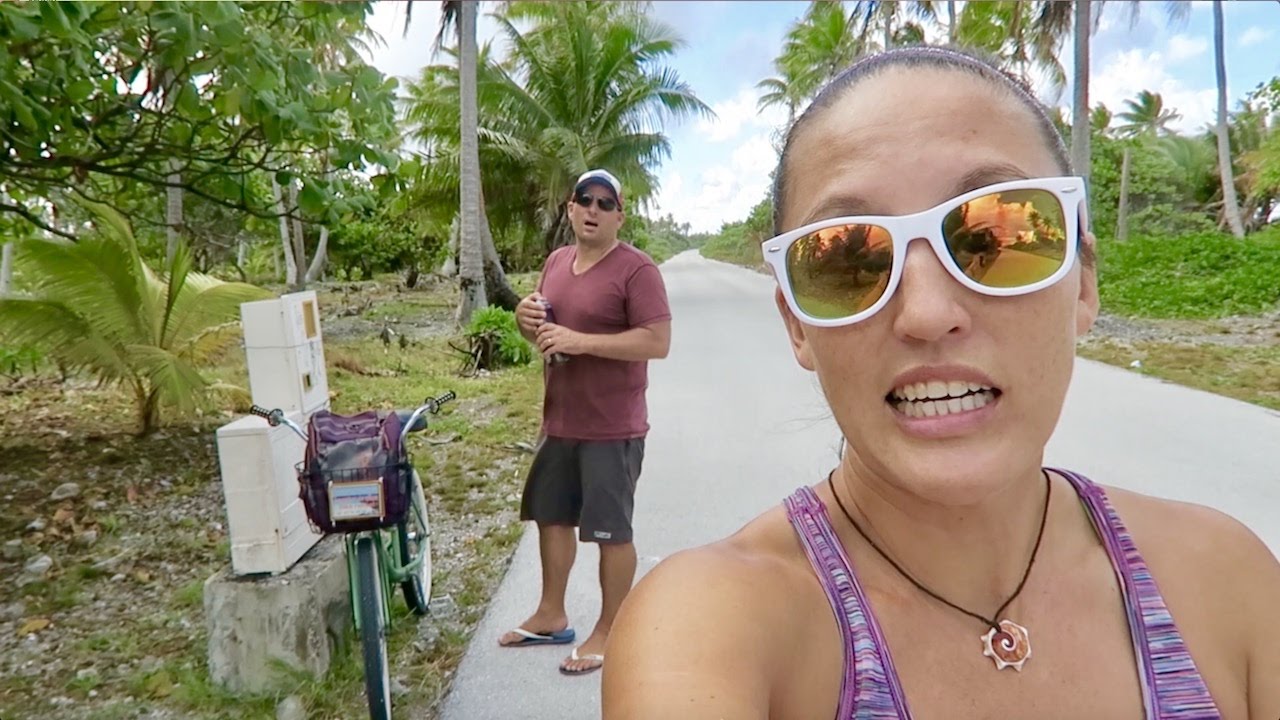 Exploring Fakarava & Challenging the Ping Pong Champ - Chase the Story 48