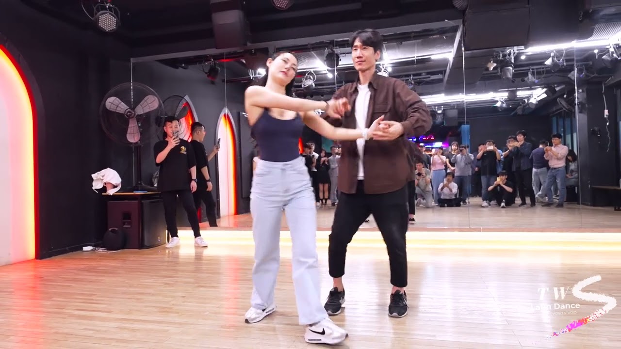 난다 y 민이  바차타 특강 Bachata Open Class - 라틴