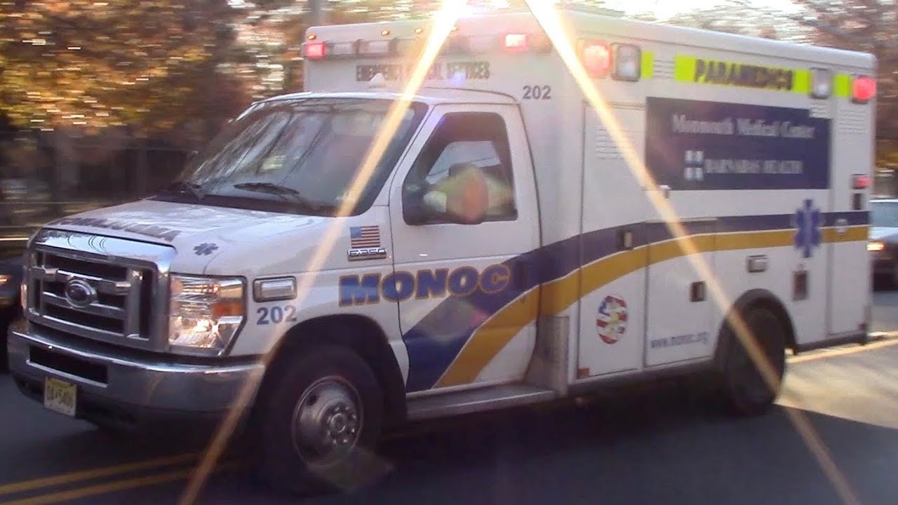 MONOC Paramedics ALS 202 And West Long Branch Squad 53 Ambulance 53-21-56 Responding 12-1-17