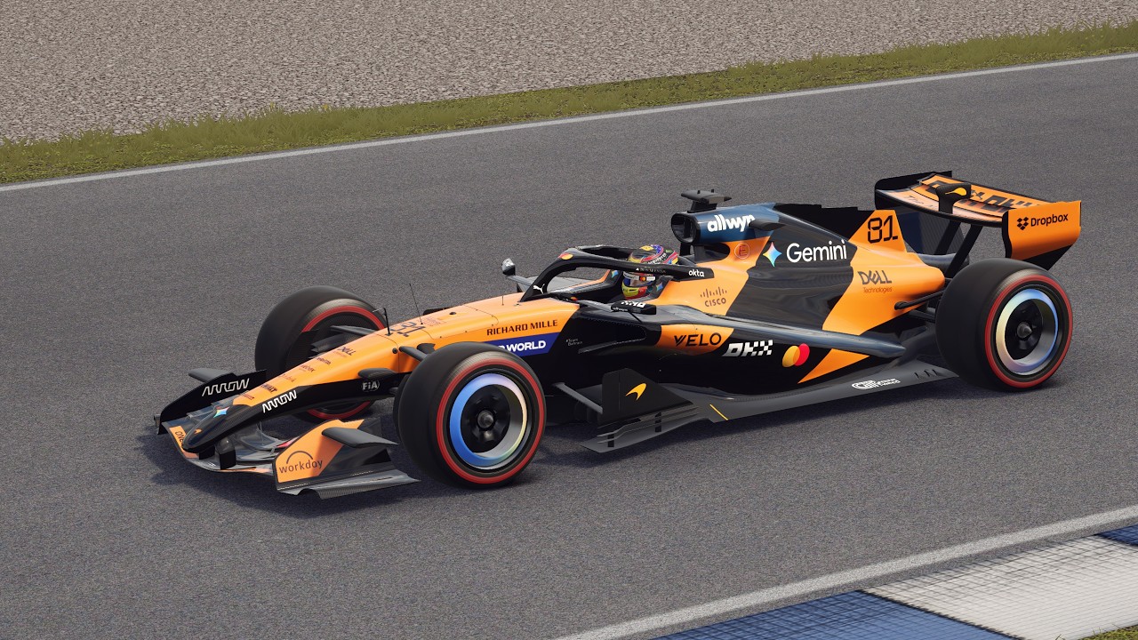 Onboard sur le circuit de Philip Island avec la Mclaren MCL40 de Oscar Piastri