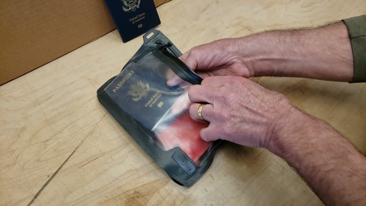 Testing the Nite Ize 8 8 in  RunOff Waterproof Pouch