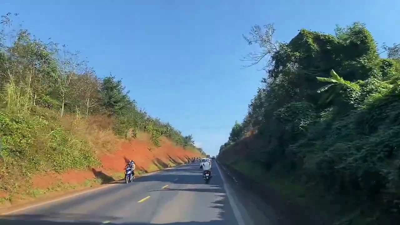 Đường tránh Buôn Ma Thuột - vẻ đẹp của núi rừng Tây nguyên