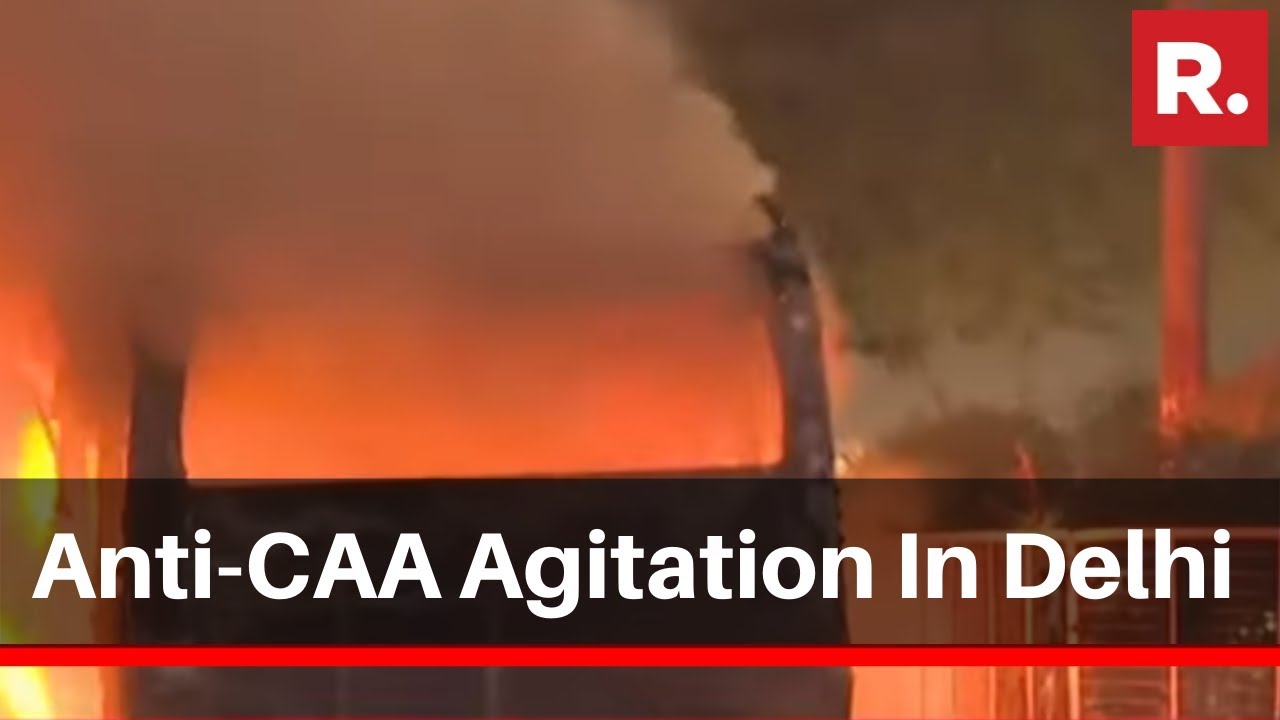 Republic TV Reports From Delhi Over Jamia Millia Islamia University Protests Against CAA