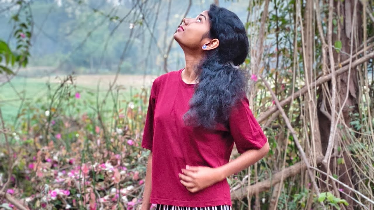 ফুল চুরি😁#viralvideo #funny #comedy #vlog @itsmonisha3400 