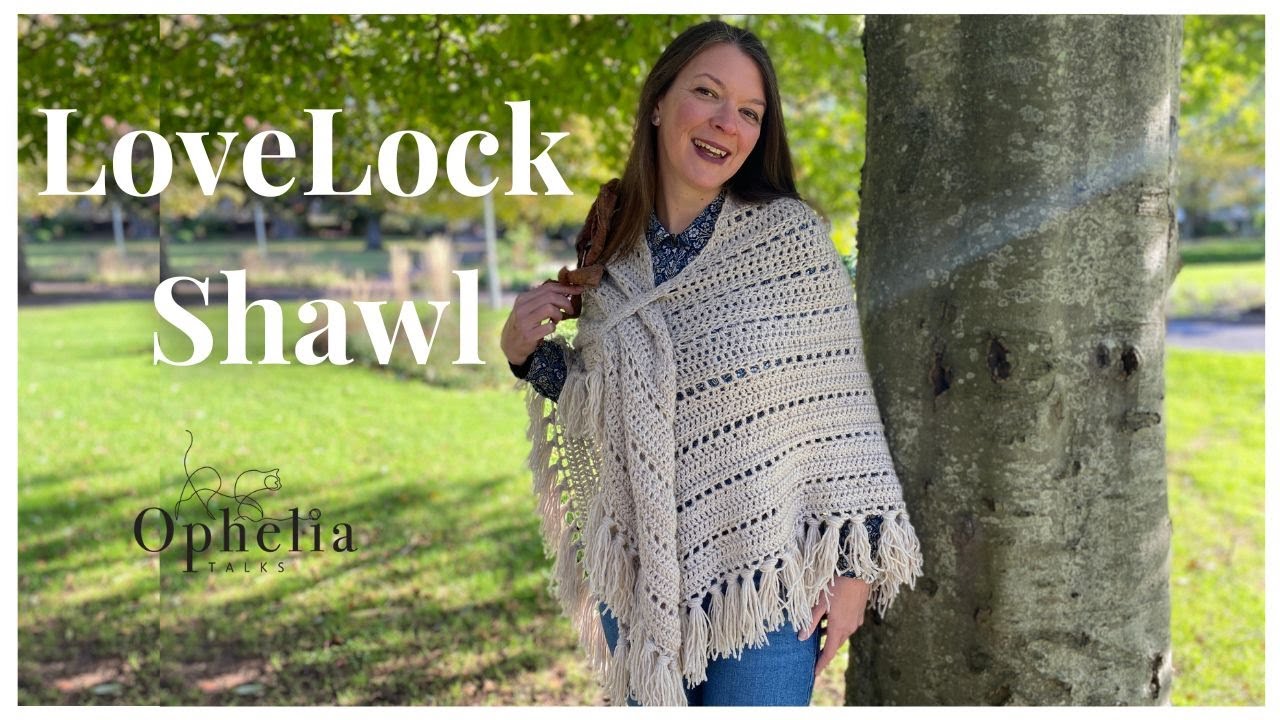 Easy Triangular Crochet Shawl Tutorial // Love Lock Shawl // A Shawl With A Closure