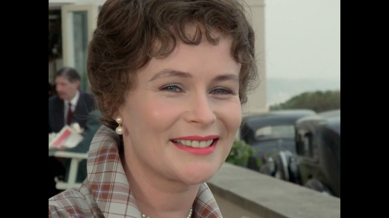 Miss Marple   E01 3   The Body In The Library 3