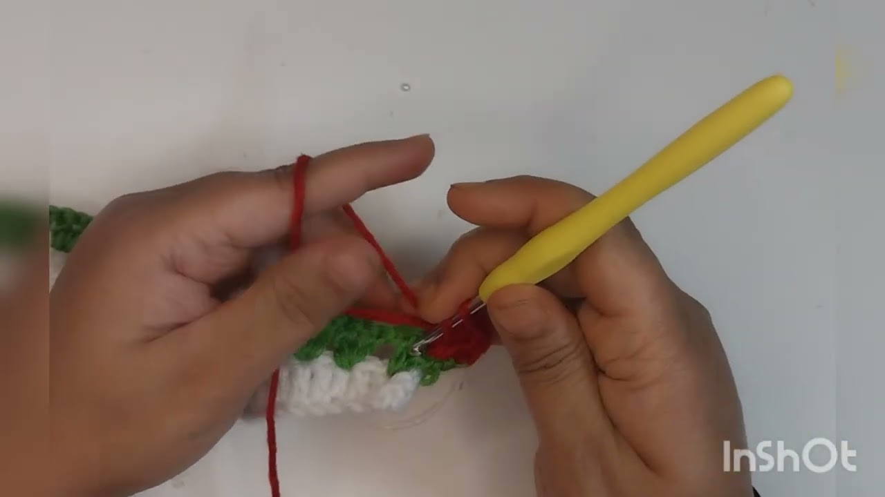 Crochet flower headband#crochet#diynstitch #crochet 
