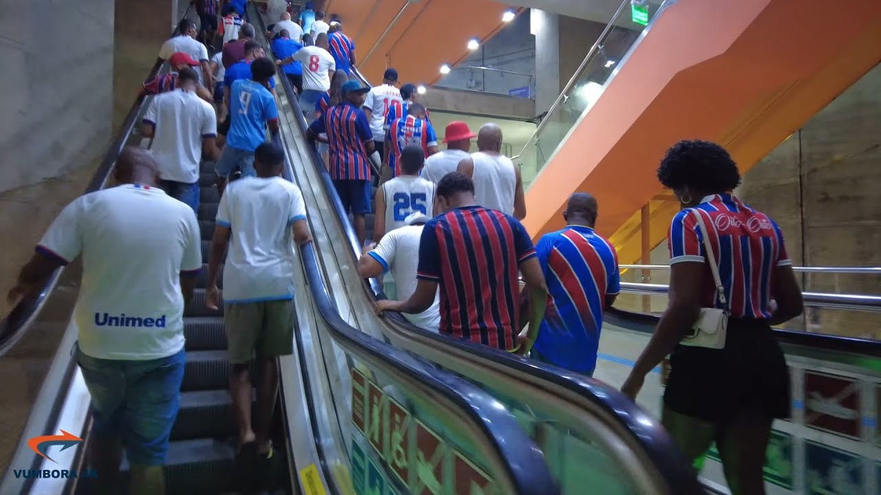 SALVADOR BAHIA -METRÔ TORCIDA DO BAHIA INDO PARA ARENA FONTE NOVA BAHIA X BOTAFOGO 🇧🇷 25 Agosto,2024