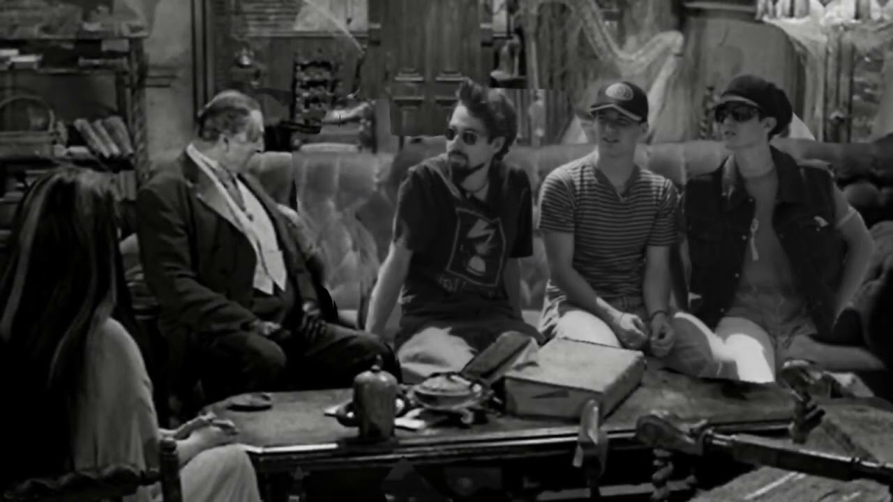 DOPE LITTLE SONG remix BEASTIE BOYS vs THE MUNSTERS