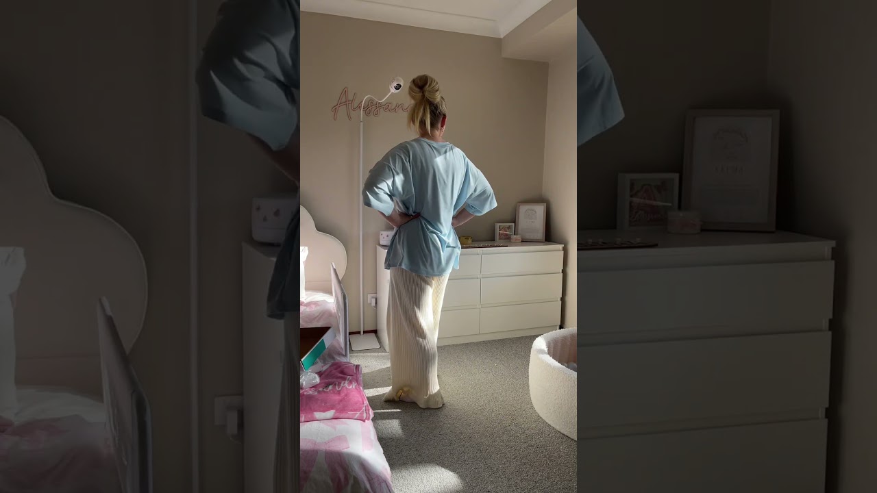Setting up the Tweetycam Floor Stand 