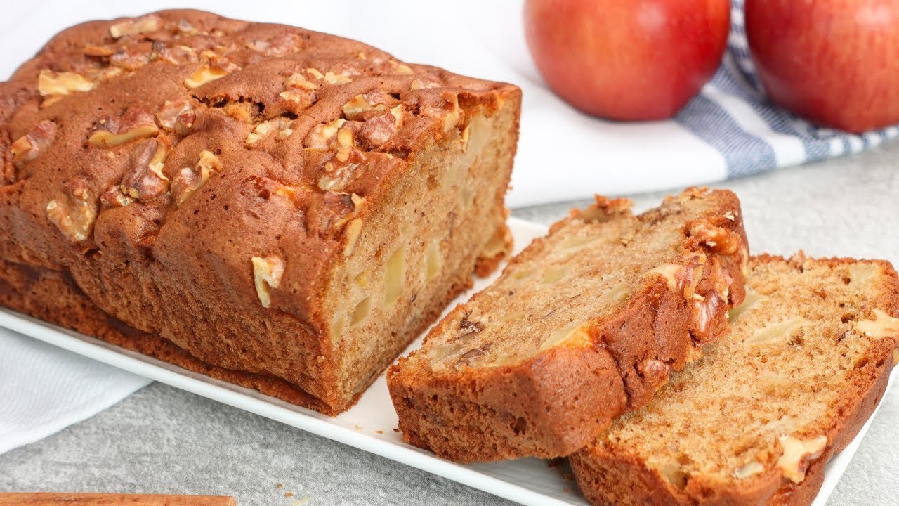 Moist Apple Loaf Cake with Cinnamon & Walnuts | Easy and Delicious! 🍎