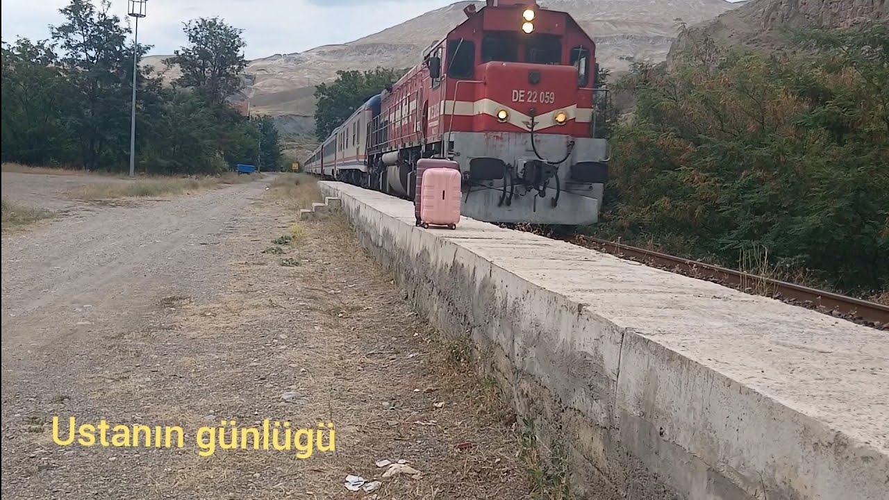 DE 22059 Doğu ekespresi güllübağ  çaltı istasyonu arası yol manzarası