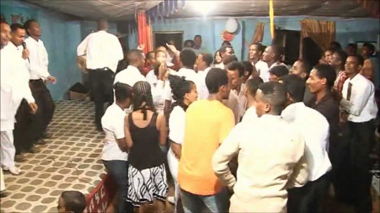 NEW TIGRIGNA SONG 2012,TEMESGEN EYU KUANKUAY.