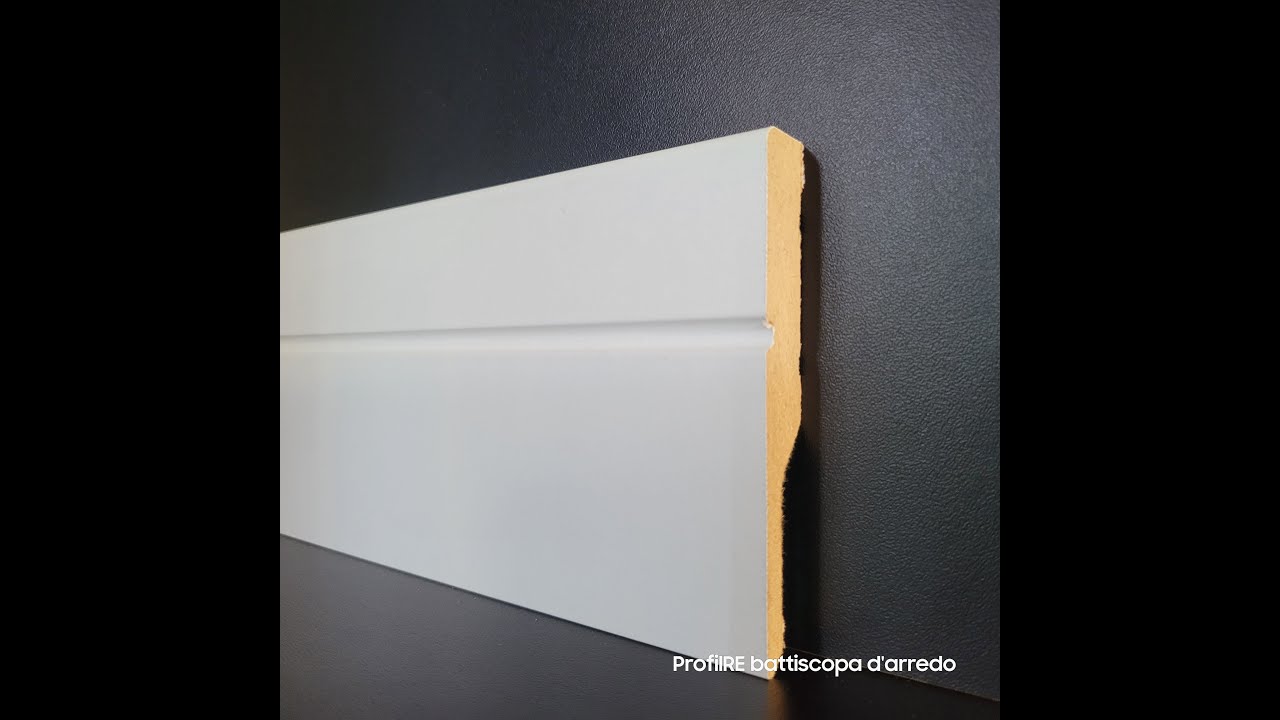 Battiscopa modeno con fresatura frontale modello Bari bianco alto 10 centimetri e spessore mm 15