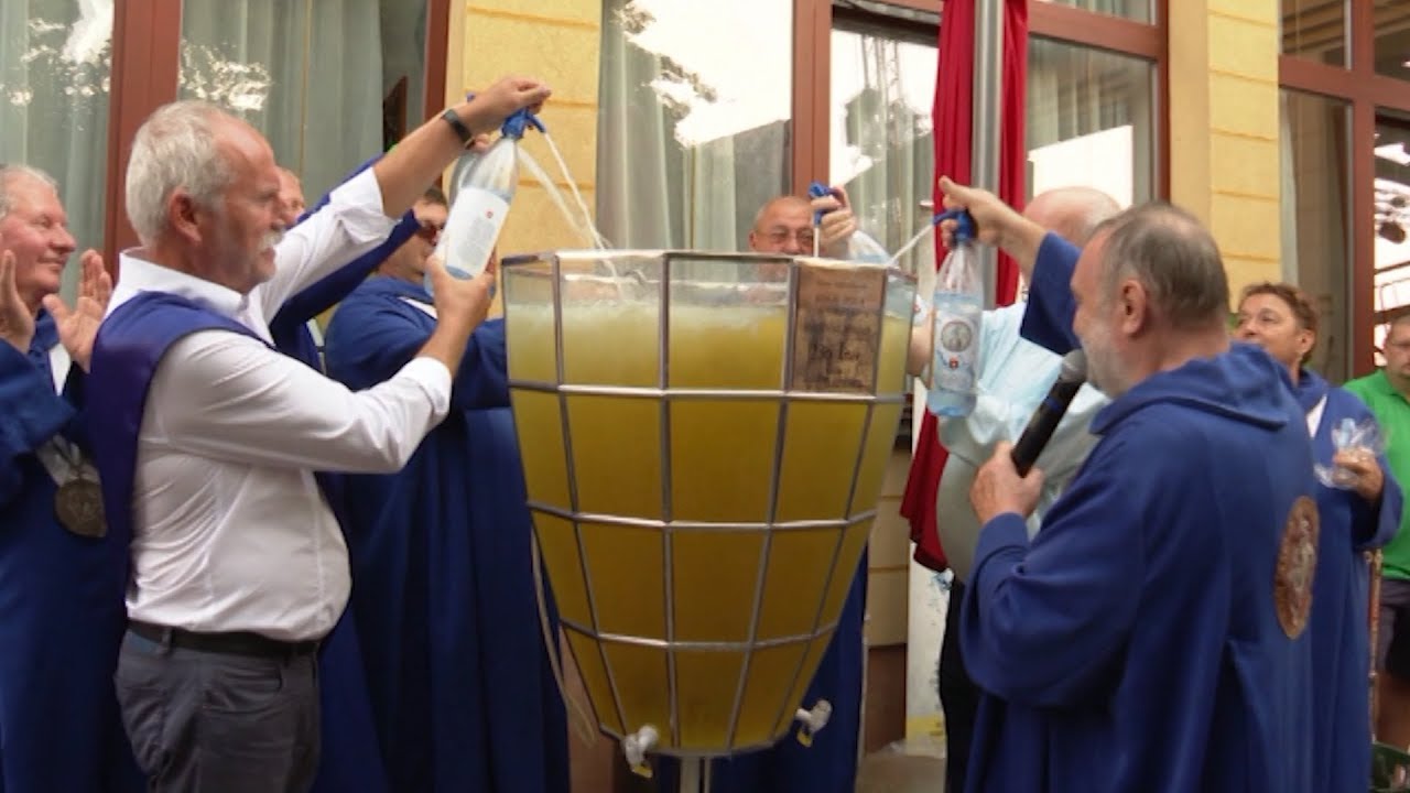 Rekordméretű, 219 literes fröccs készült Szímőn
