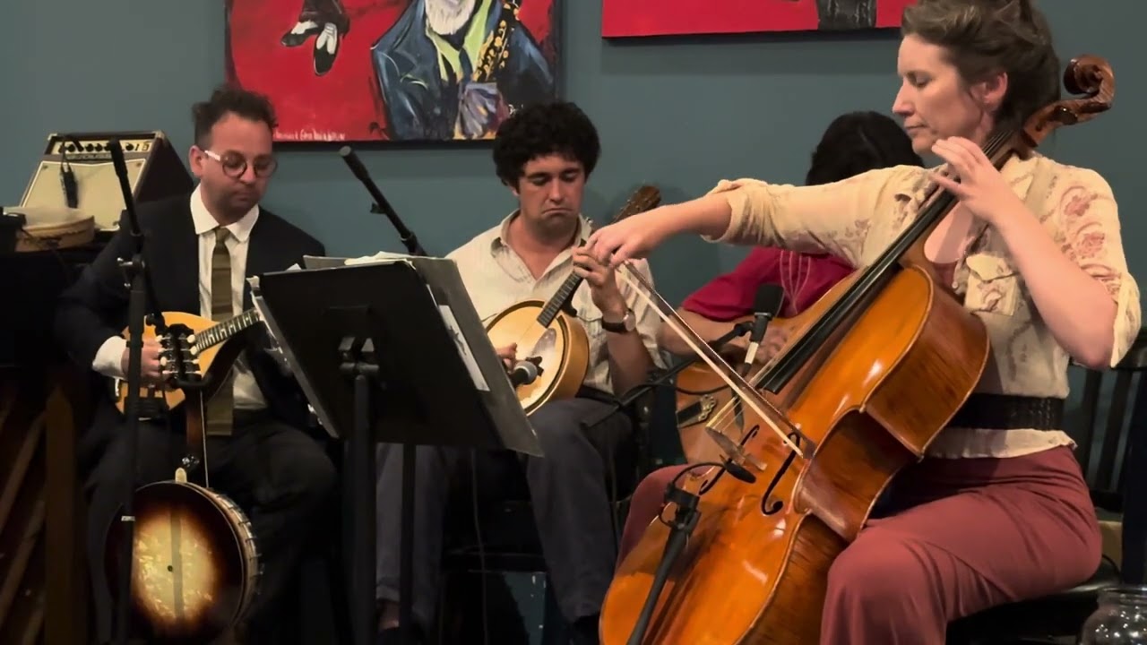 Rapuzzi’s Glo Worm Quartetto ~ Tarantella Calabrese