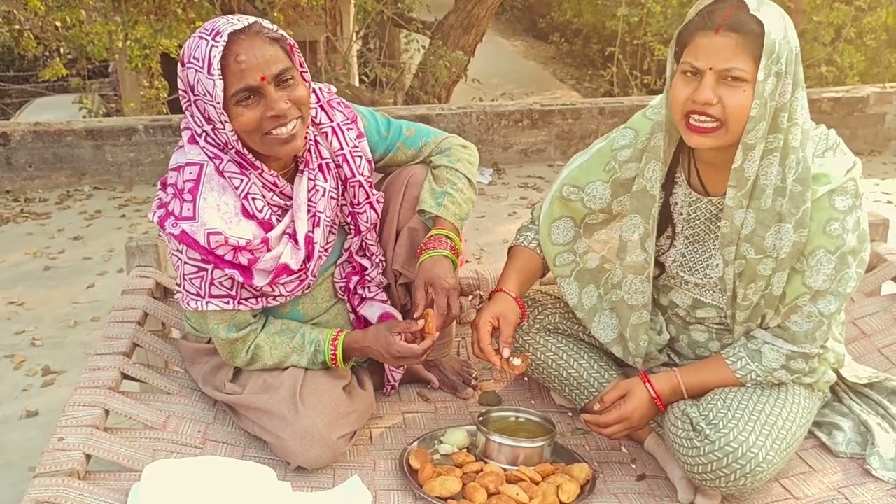 सास बाबू ने खाई पानीपुरी#chaska#reels 