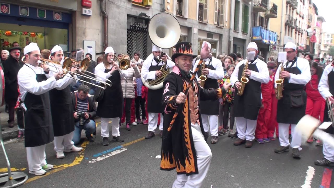 On Ostegun Gizen konpartsa: Habanera nº 20