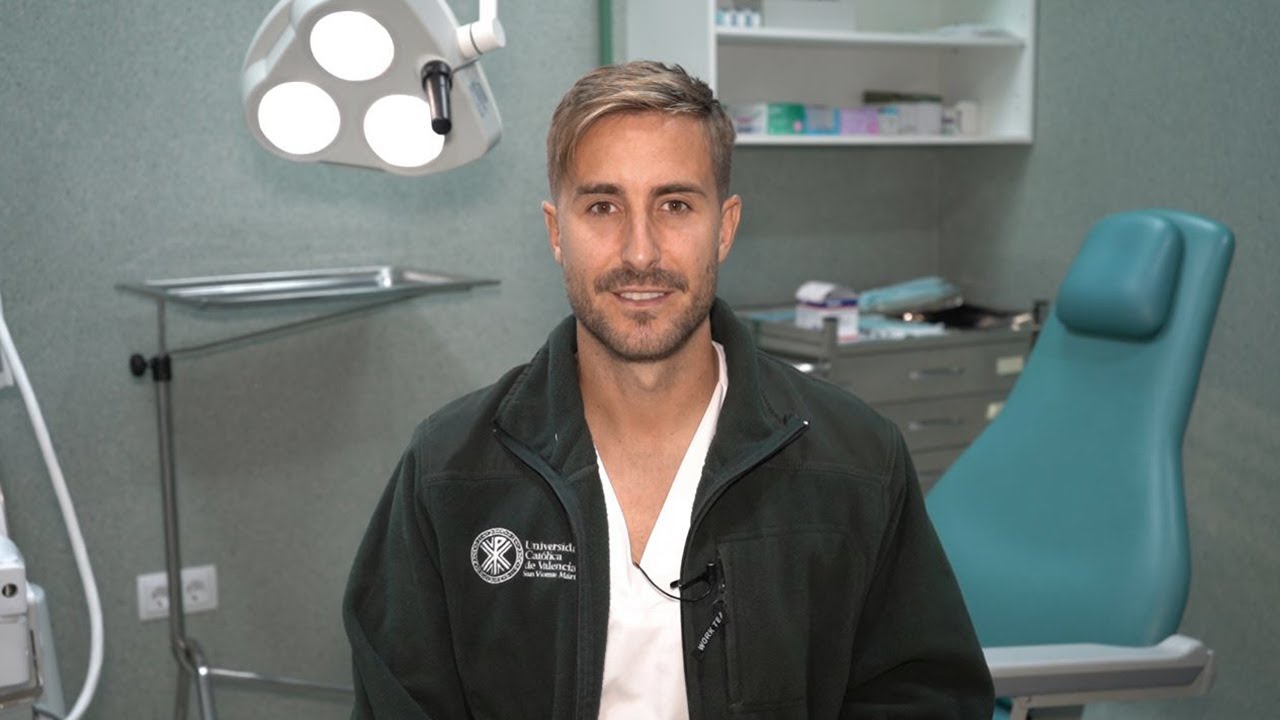 Nacho Porcar, alumno de Podología y jugador de fútbol