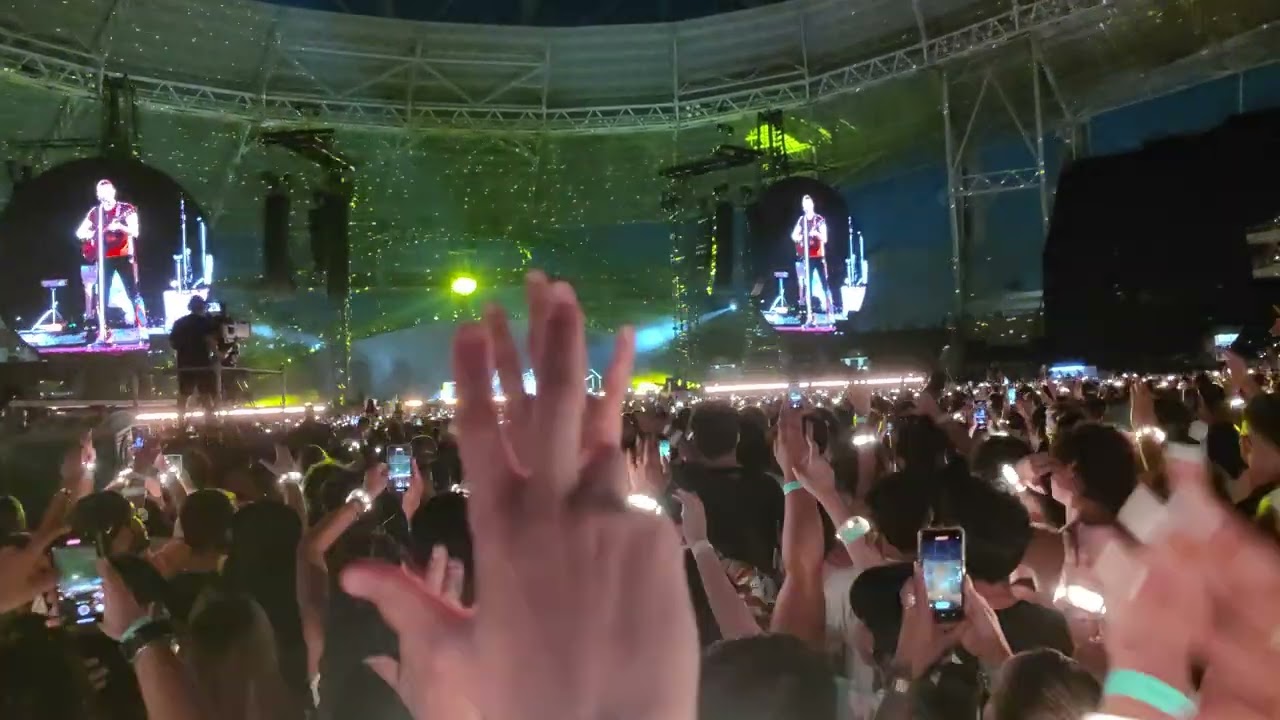 Coldplay - Yellow - Live @ RJ Engenhão - 25.03.2023