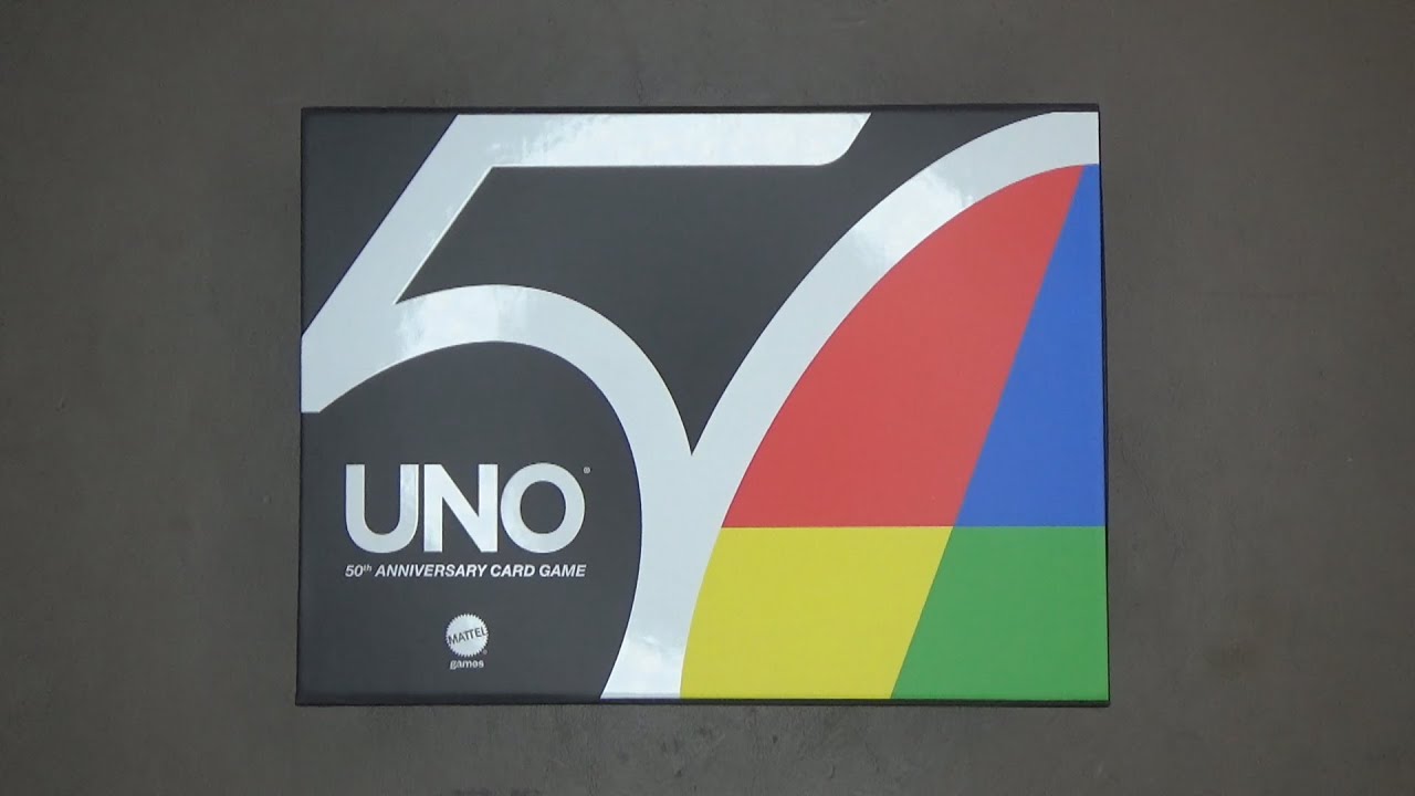 Открытие карточной игры UNO Premium 50th Anniversary Edition
