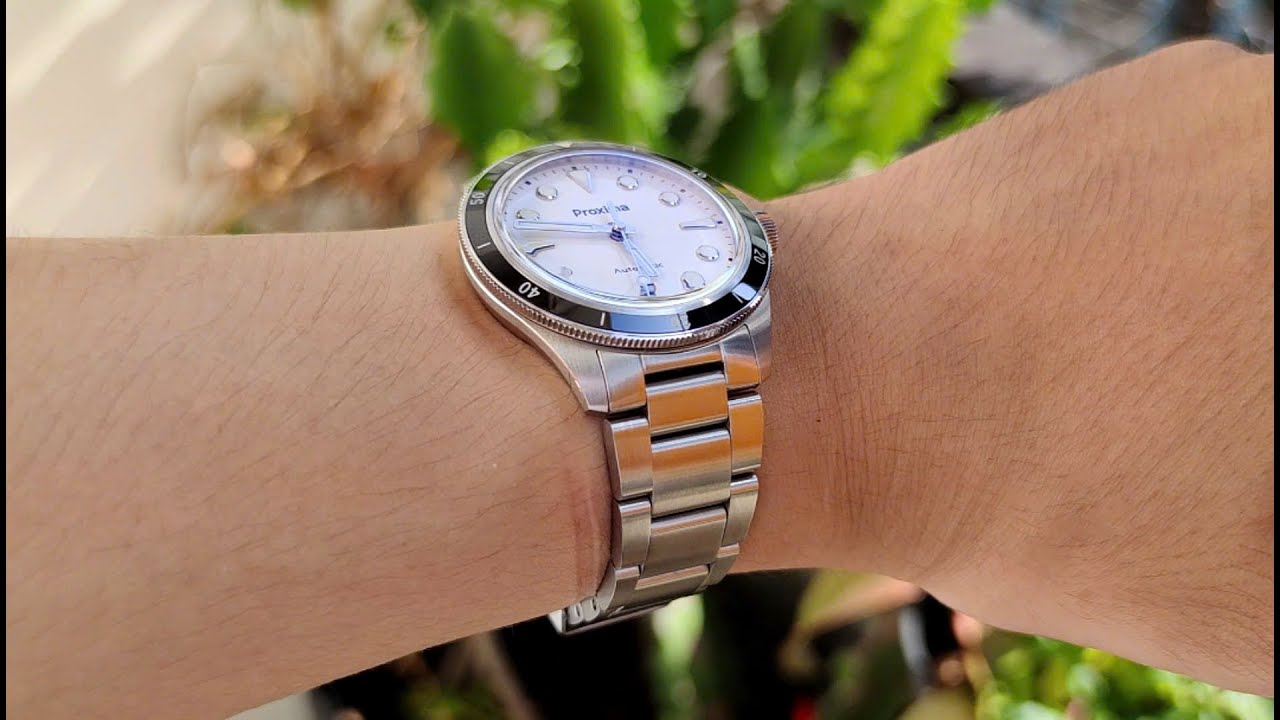 REVIEW PROXIMA PX1697 HOMAGE CW SKINDIVER
