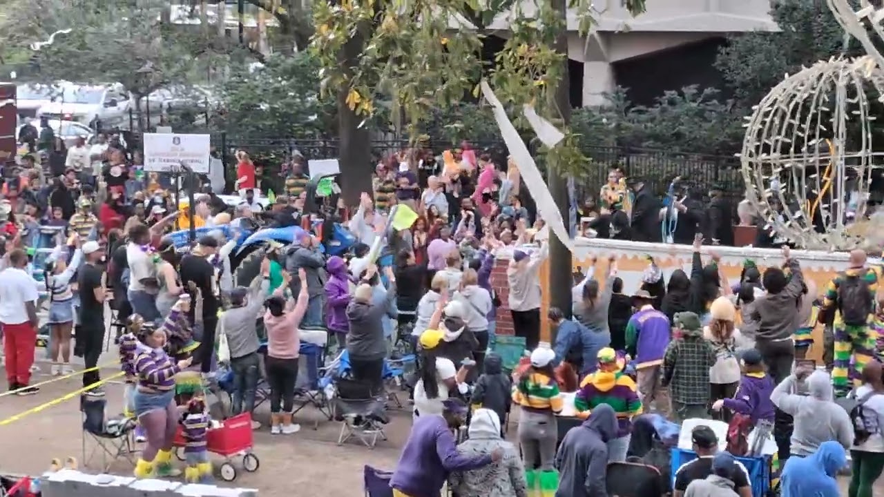 Zula float and band, Mardi Gras, St Charles Avenue Plaza