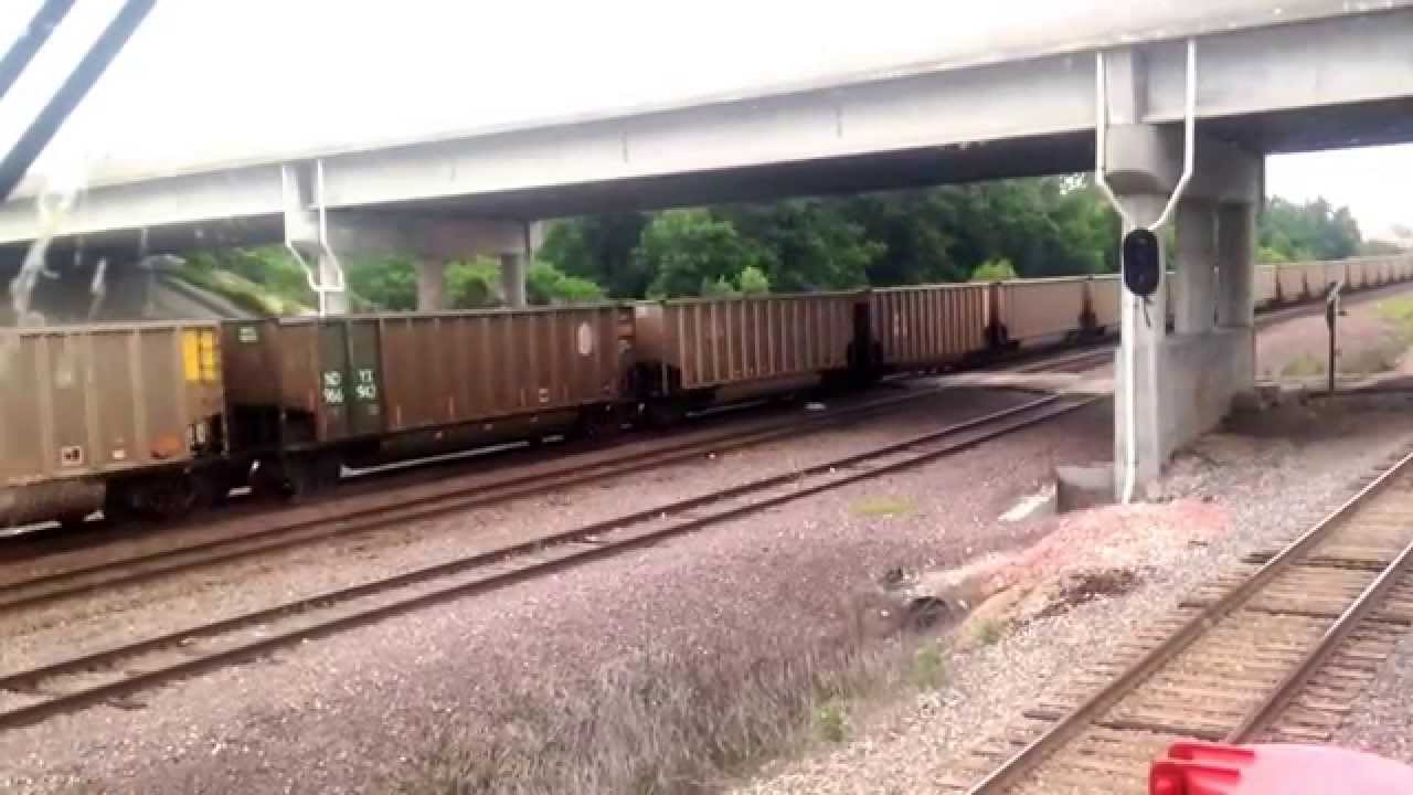 UP 8884 & 4725 MT COAL BLUE VALLEY MISSOURI