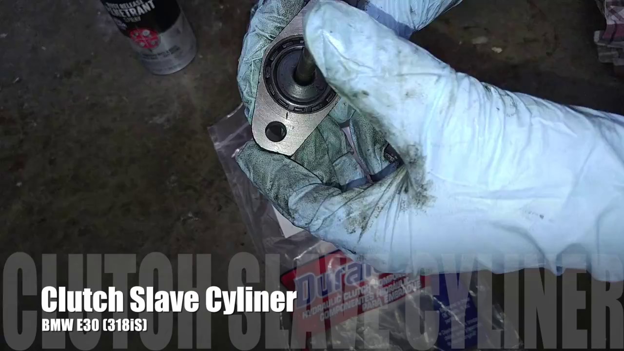 BMW 318iS E30 Clutch Slave Cylinder