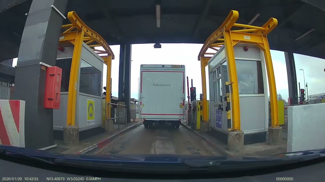 Journey from Wirral to Liverpool through the Kingsway Mersey Tunnel & approaches England 29.1.26