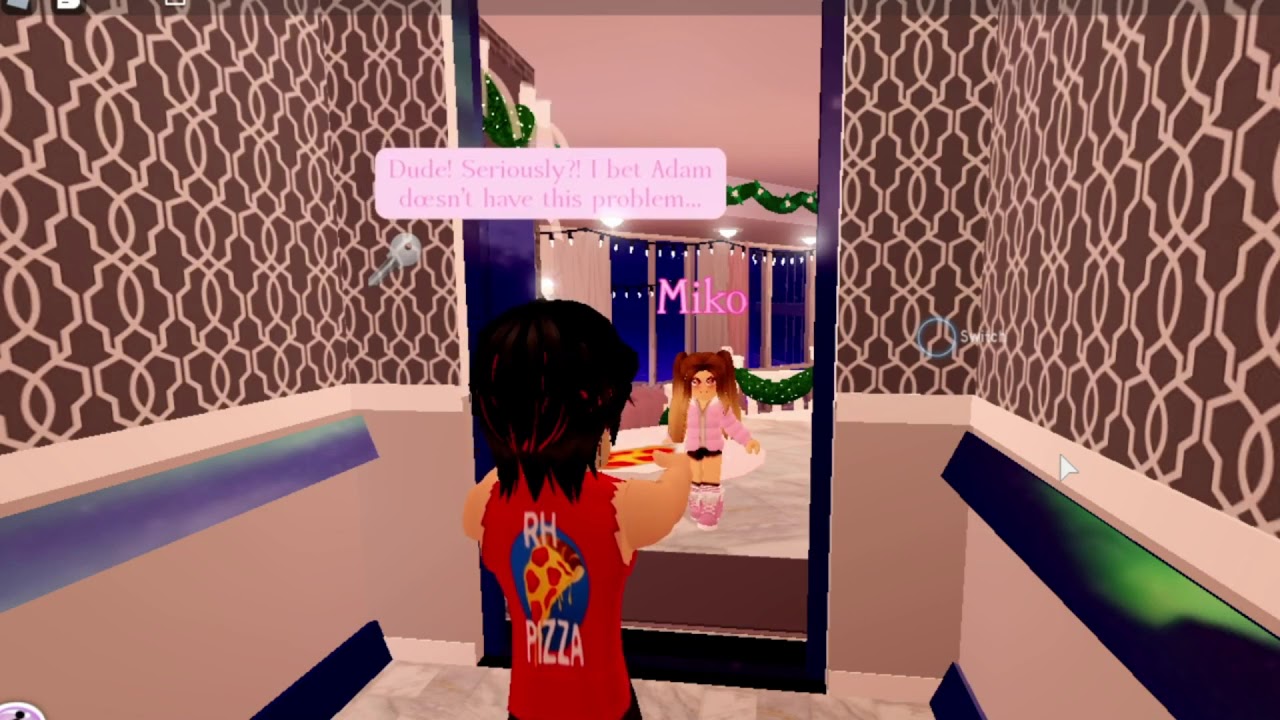Trolling the pizza guy AGAIN | Roblox Royale High
