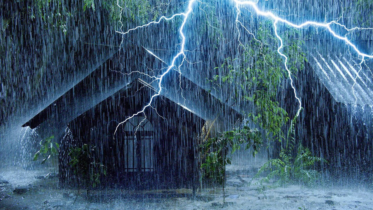 Wonderful Relaxation & Deep Sleep with Heavy Rain on Garden House & Strong Thunder on a Stormy Night