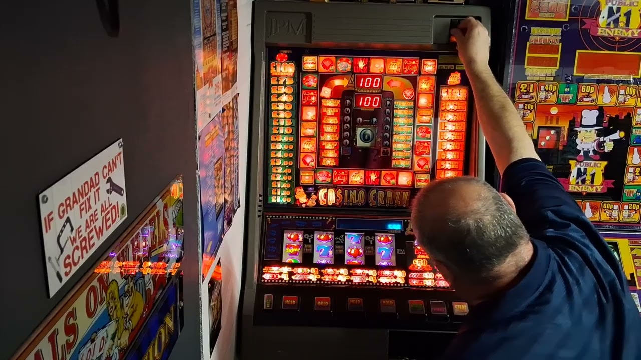 Club casino crazy fruit machine part 4