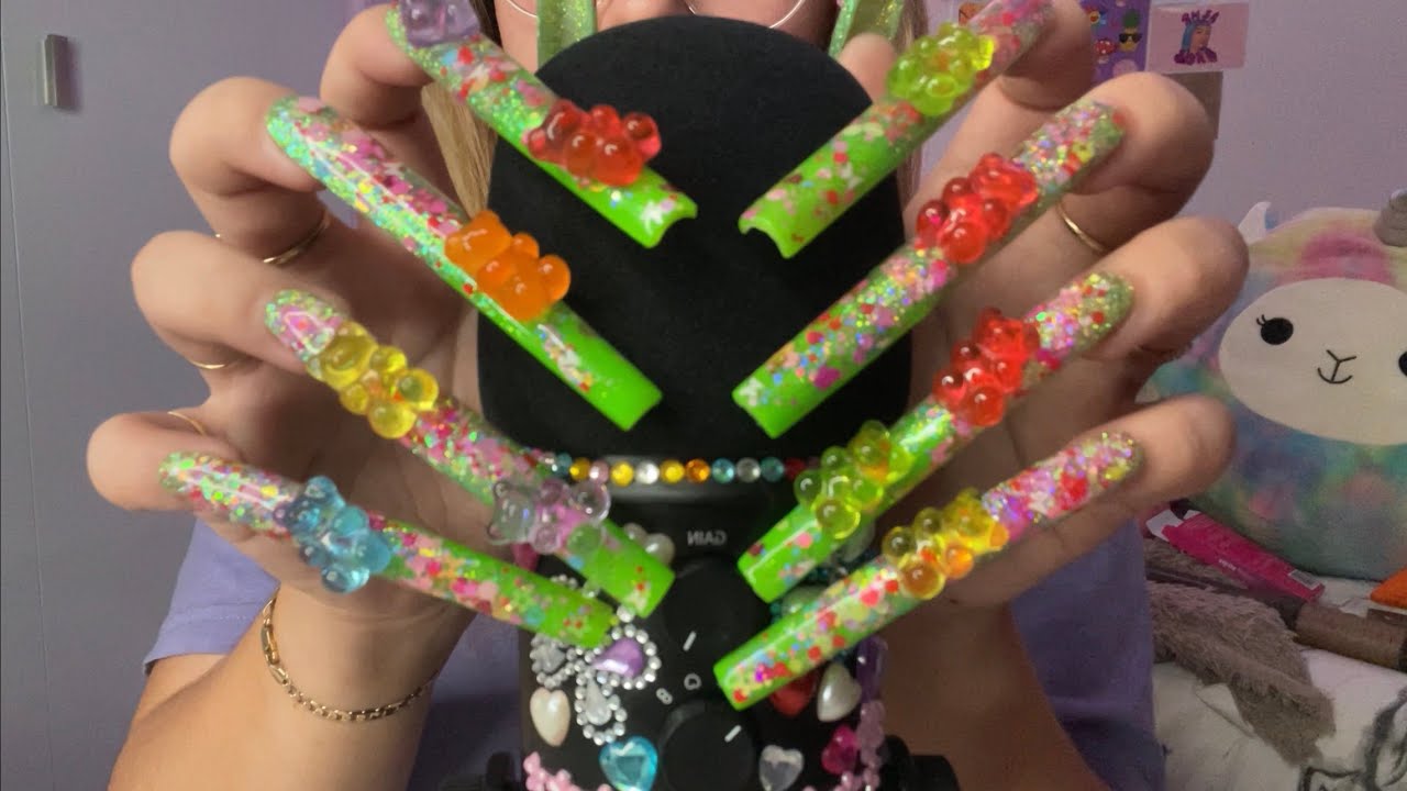 ASMR mic scratching with REALLY LONG NAILS 💚🌈💖 ~with foam cover and no cover~ | Whispered