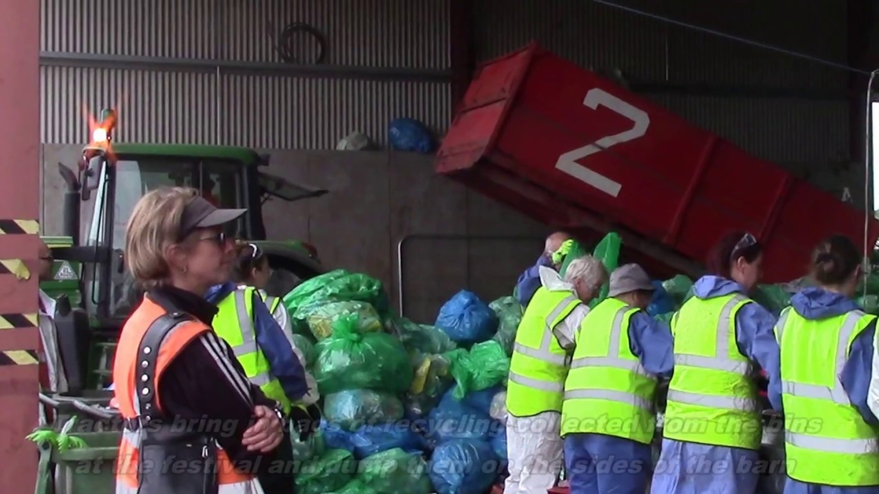 RECYCLING : GLASTONBURY FESTIVAL RECYCLING 2017