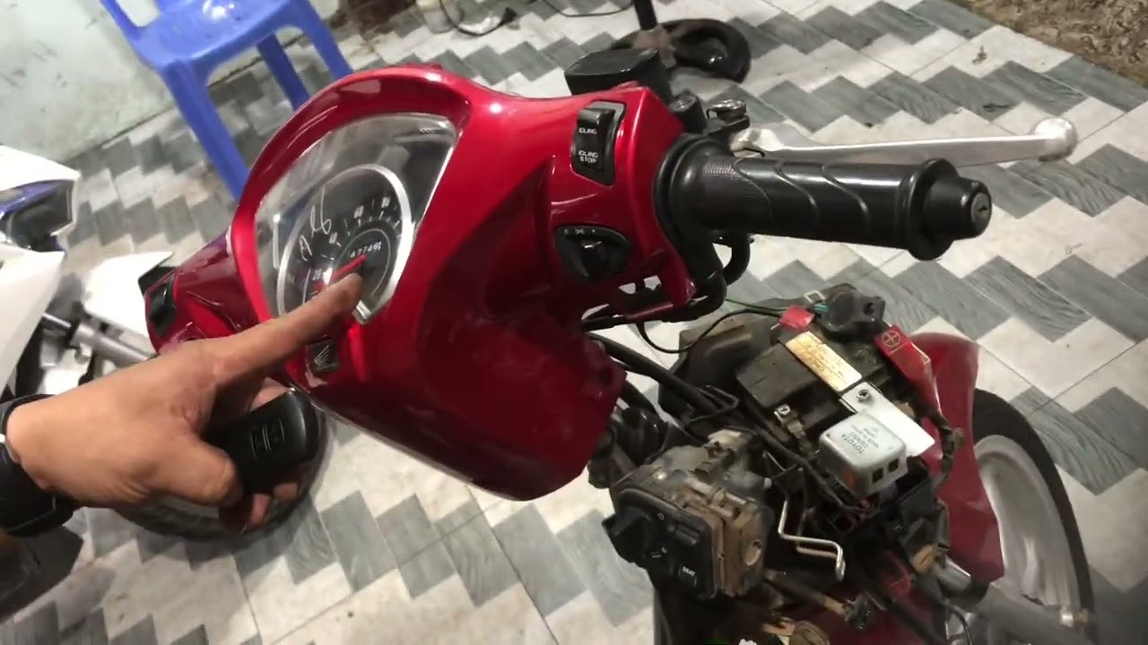 Xe Vison khoá smartkey không đánh thức và mở núm khoá được !! Nguyên nhân