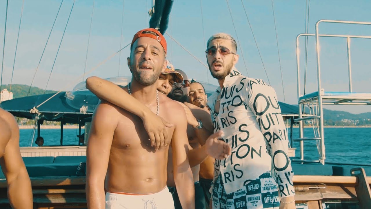 AM La Scampia (ft. Naps) - Mal Barrés (Clip Officiel)