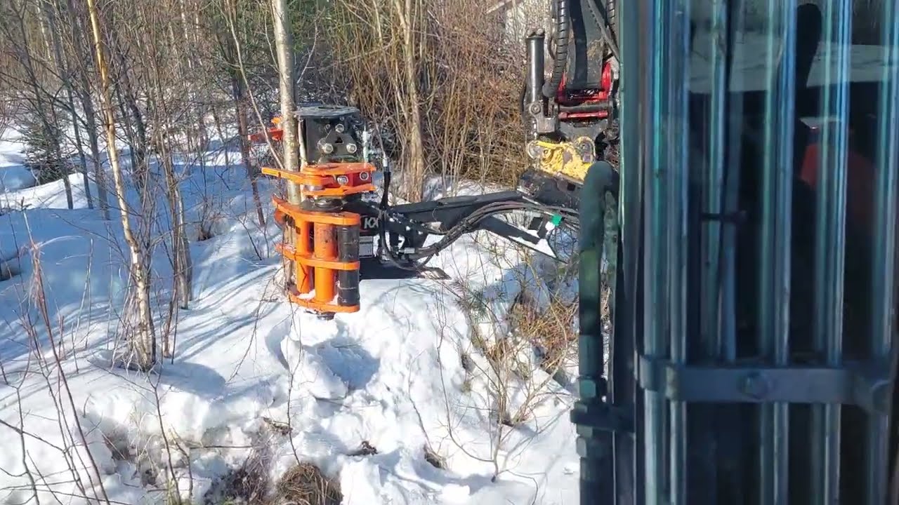 Harjoitellaan käyttämään KX-210 Energiapuukouraa KX- Joukkokäsittelylaitteella + jatkoosalla