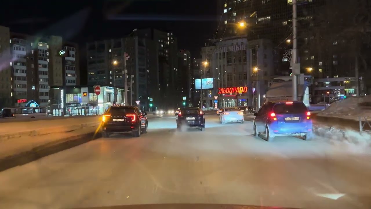 4K Novosibirsk Siberia Walk down the street Big city Russia / Aviastroiteley Dzerzhinsky Avenue