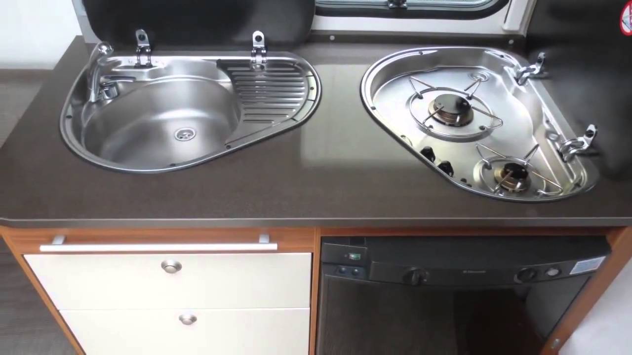 Caravan te koop: ADRIA ADORA 462 PU VOORTENT