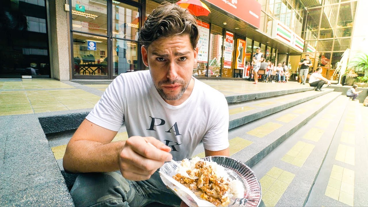 CAN $1 SISIG BE THE BEST STREET FOOD IN MANILA???