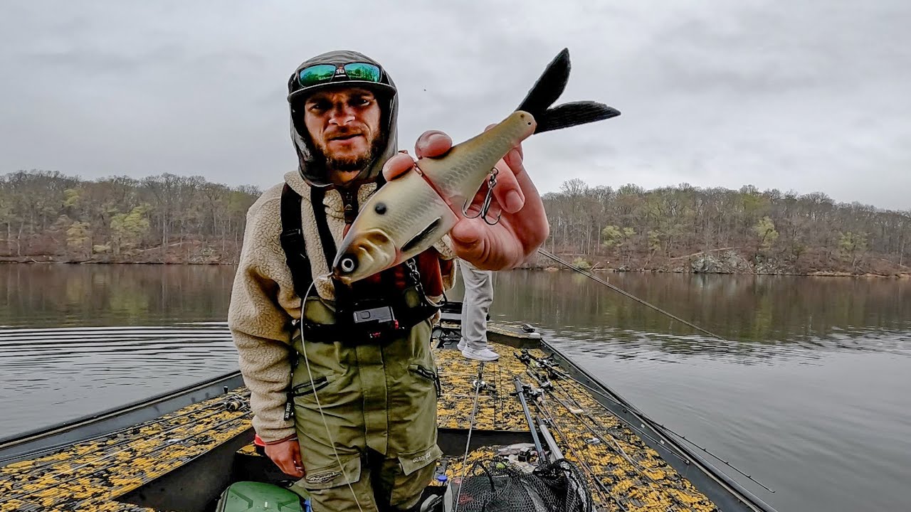 Spring Glidebait Fishing with Vic from Fish Everything