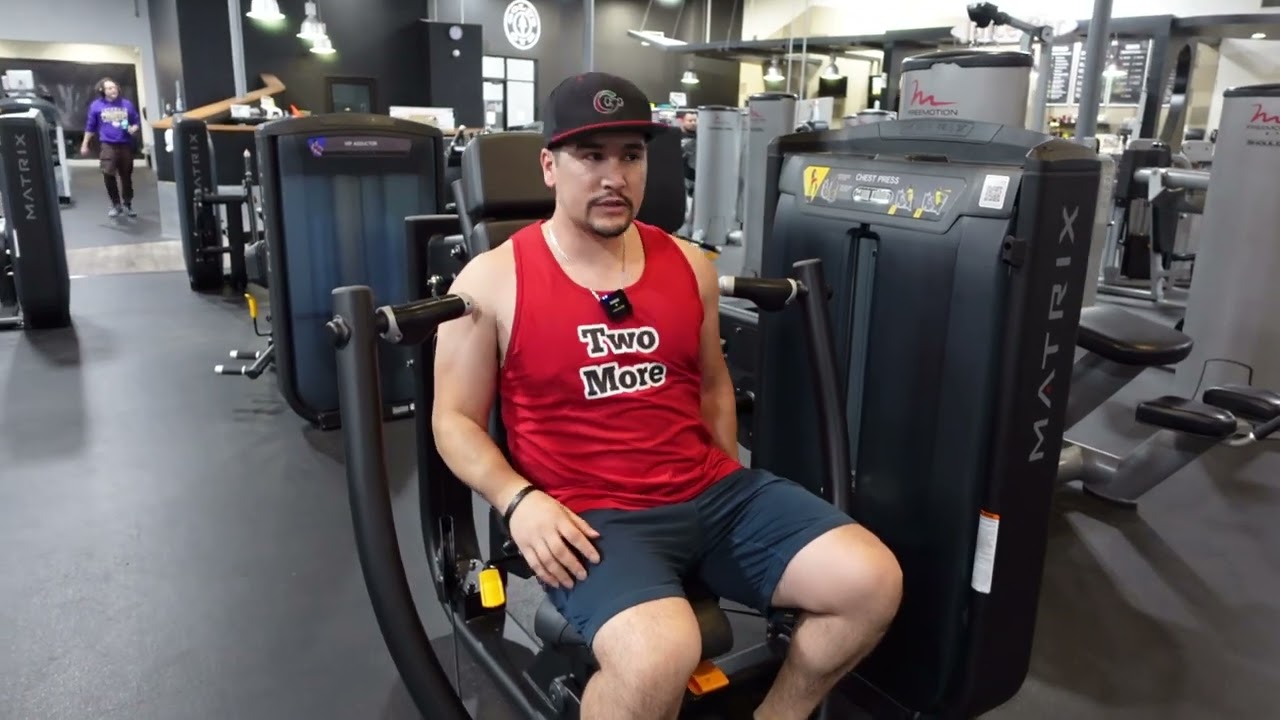 Chest Press (Matrix Ultra Series)