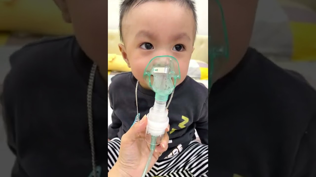 X&ocirc;ng kh&iacute; dung cho em b&eacute; bị ho