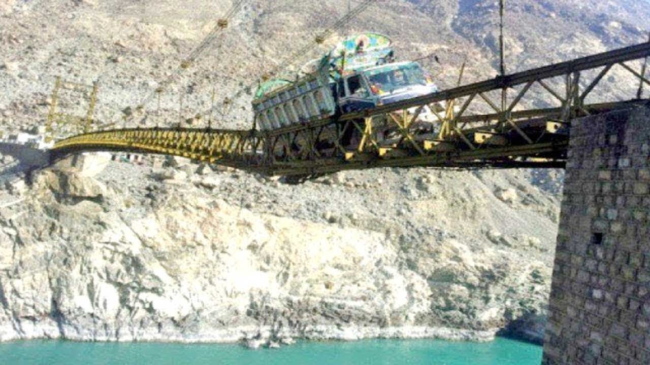 10 من أخطر الجسور في العالم لن تجرؤ على السير عليها.!!