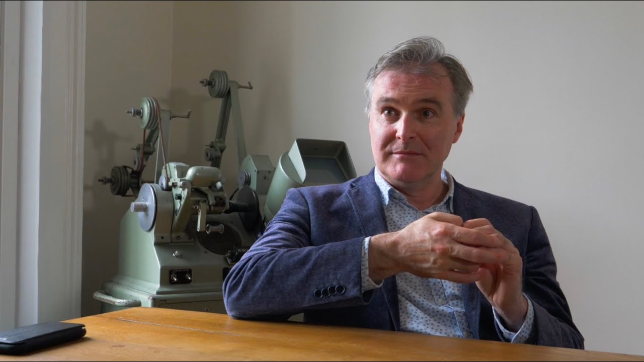A Lady of Paris - Interview with Steven Benedict