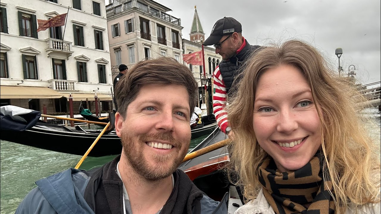 Adventures in Venice (WHOLE VIDEO, lol) - 2€ gondolas, art museum and escape room!