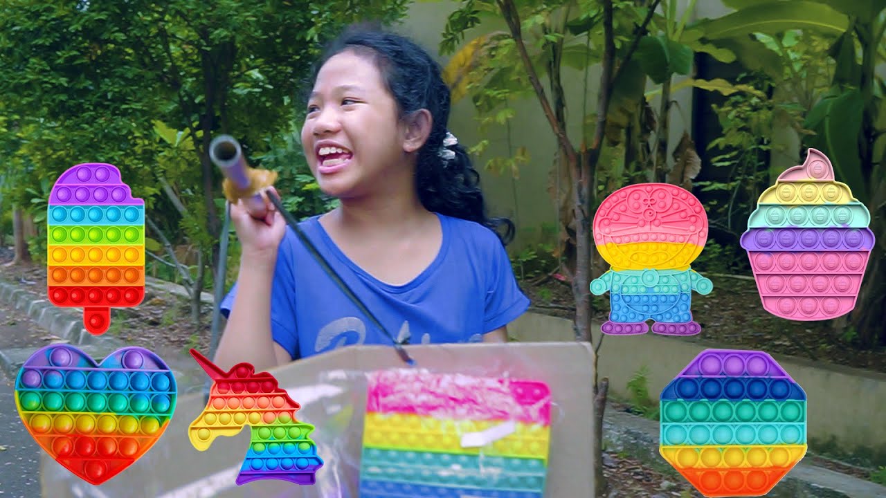 Inem Sukses Jualan Pop It