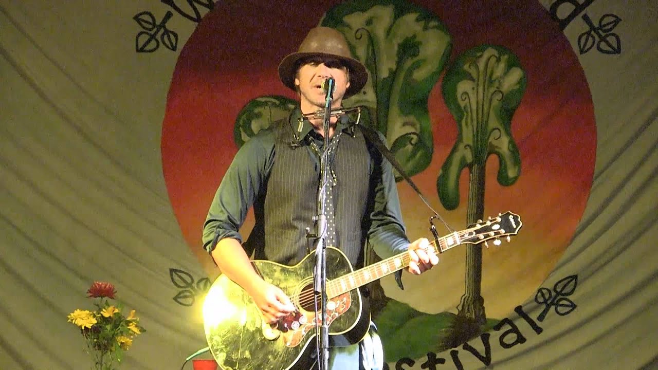 Todd Snider ~ The Ballad of the Kingsman ~ Whispering Beard Folk Festival 2011