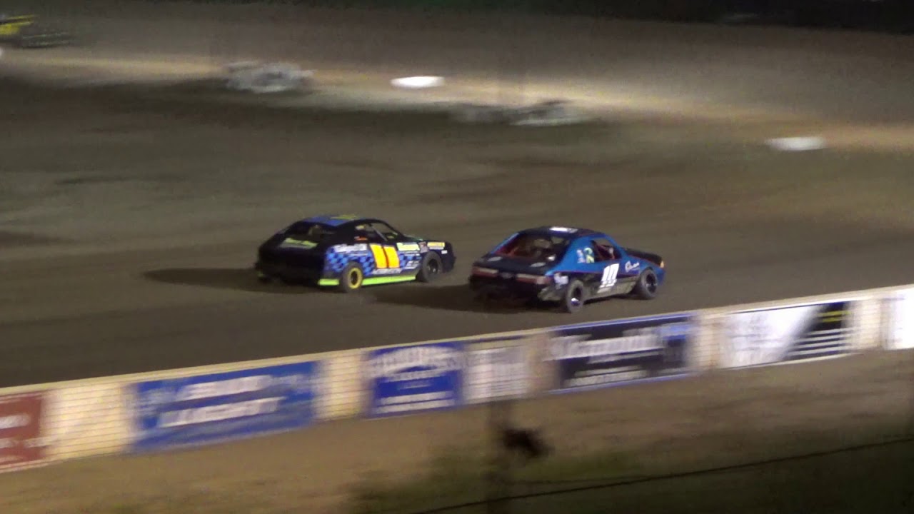 4 Cylinder Feature Race at Mt. Pleasant Speedway on 07-27-2018.